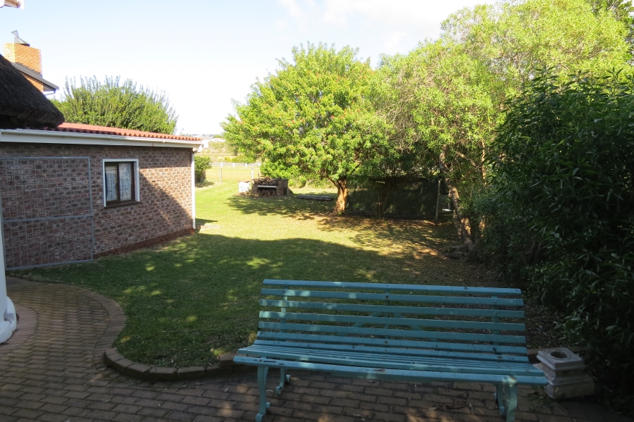 3 Bedroom Property for Sale in Stilbaai Oos Western Cape
